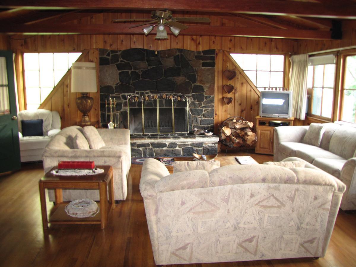 Kern Riverfront Lodge Kernville Eksteriør bilde