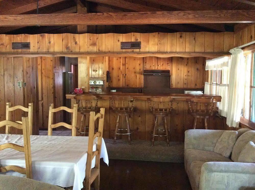 Kern Riverfront Lodge Kernville Eksteriør bilde
